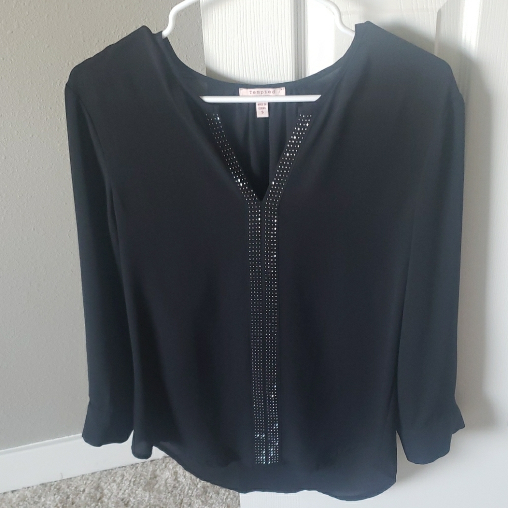 V neck black blouse